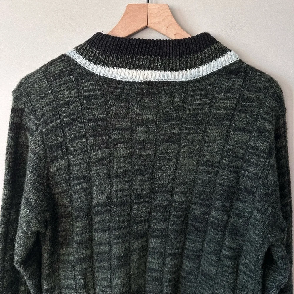 Milwaukee Knits Vintage 50s 60s  Sz M Wool Orlon Sweater Pockets Cricket Vneck